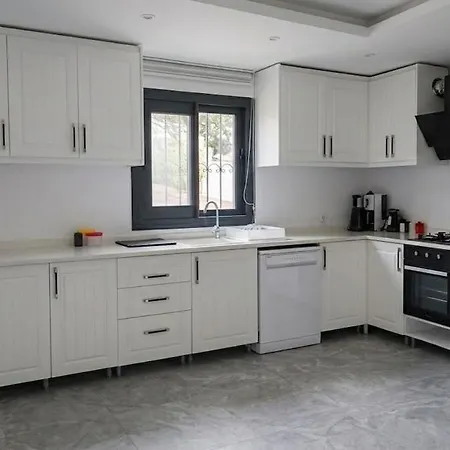 Villa With Sea View, Peaceful, Comfortable, Luxurious *